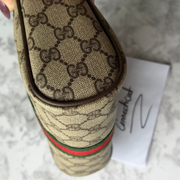 Vintage Gucci pouch - Picture 8 of 16